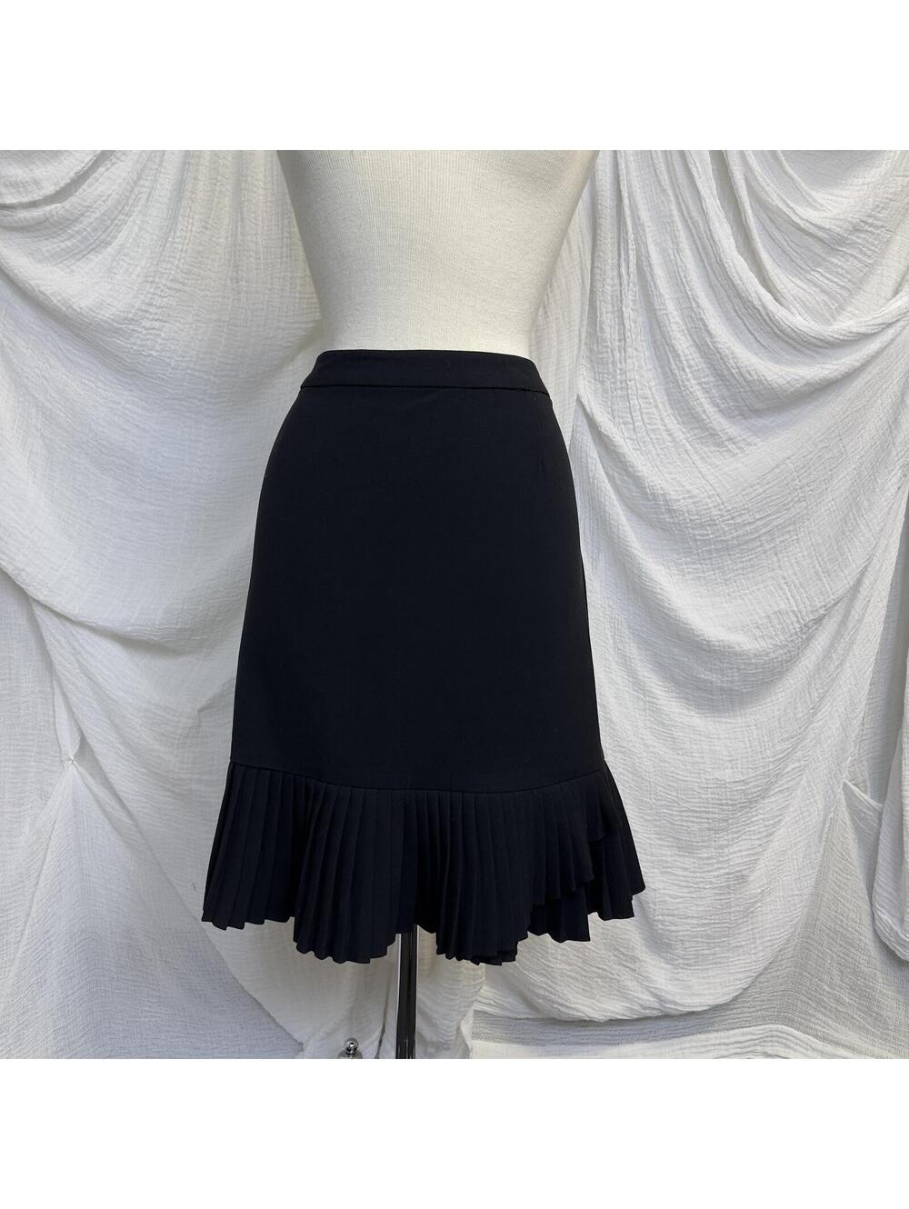 Vintage Gothic Feminine Dark Academia Black Pleated Hem Skirt Size 14
